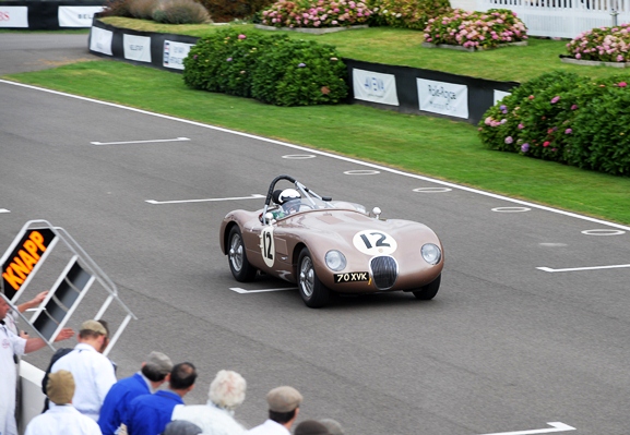 The 90 minute Freddie March Memorial Trophy Race saw Alex Buncombe and John Young share the drive